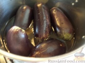 Фото приготовления рецепта: Икра из баклажанов и кабачков - шаг №3